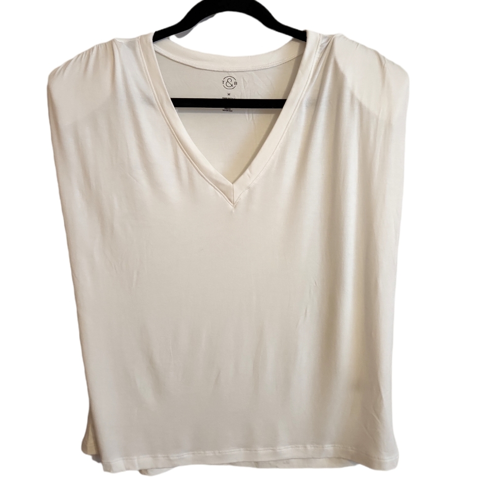 NWT / T&B Sleeveless White Blouse V-Neck Knit Shoulder Pads Boxy / Medium
